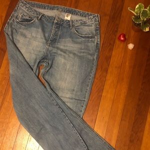 low waist boyfriend jeans !